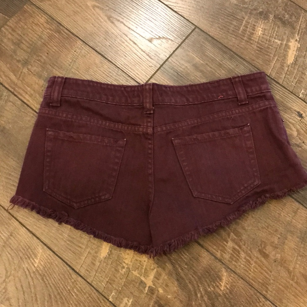 Burgundy Frayed Hem Shorts - Picture 4 of 4